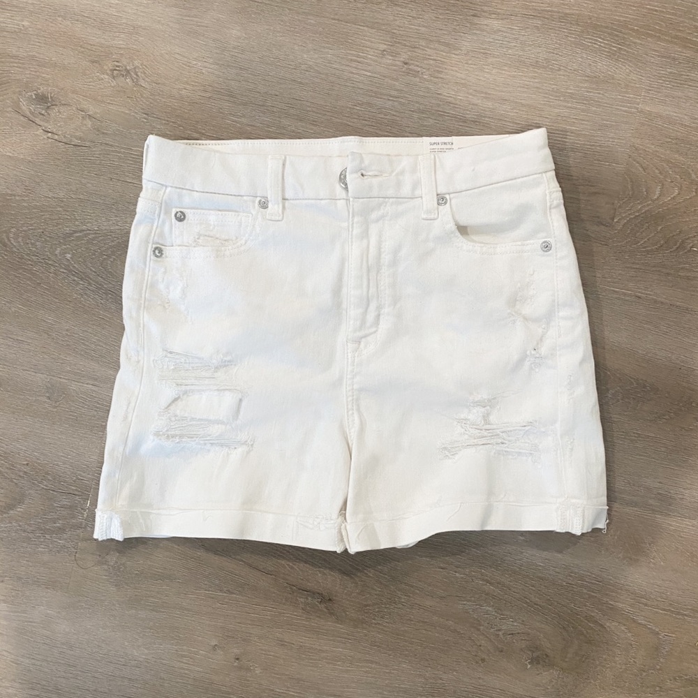 White American Eagle shorts (curvy) size 4